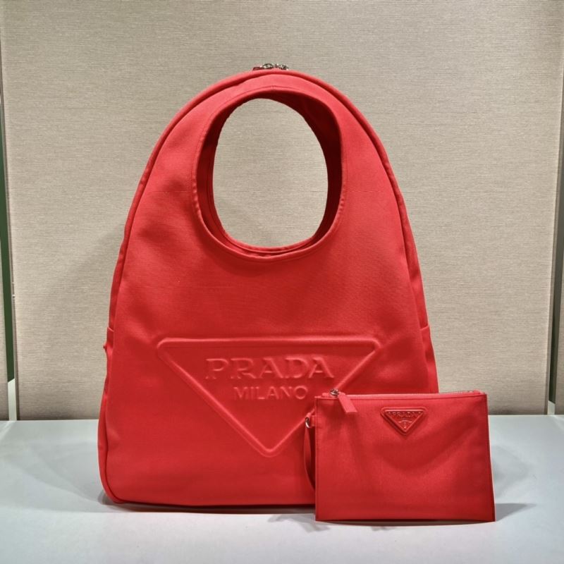 Pra*a tote bags